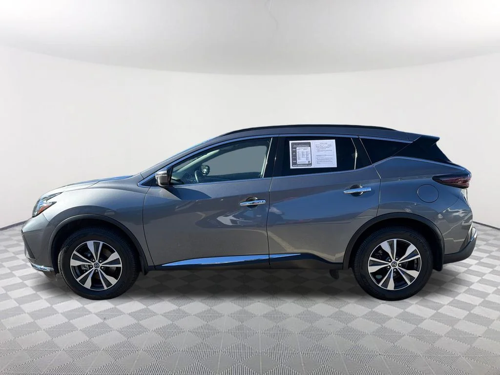 Used 2022 Gray Nissan SV image 8