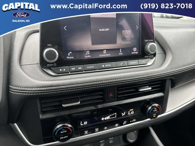 Used 2025 Silver Nissan SV image 26
