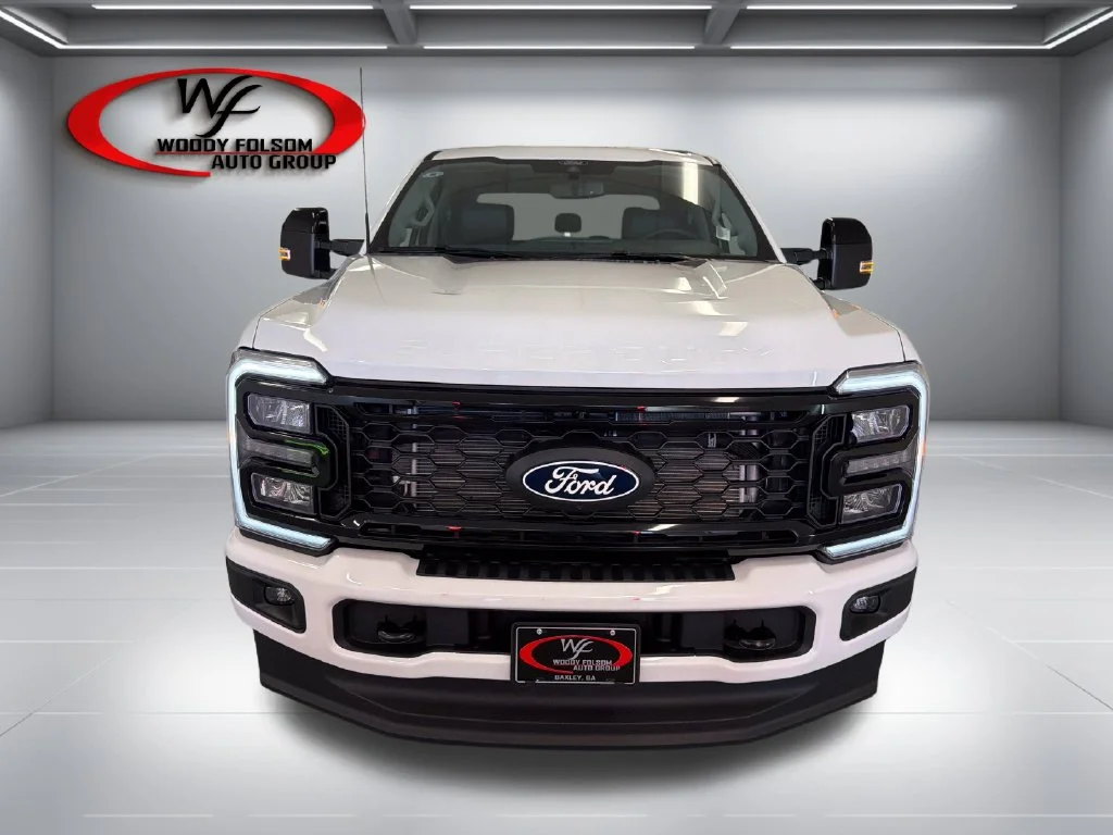 New 2027 White Ford Lariat image 2