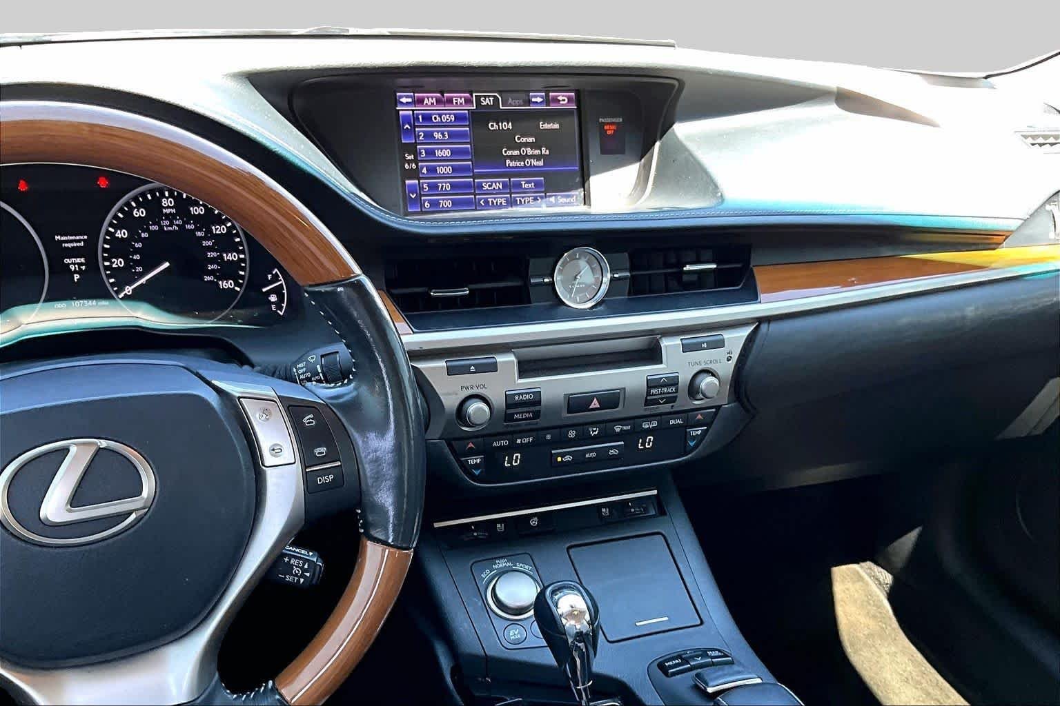 Used 2014 Nebula Gray Pearl Lexus Hybrid image 5