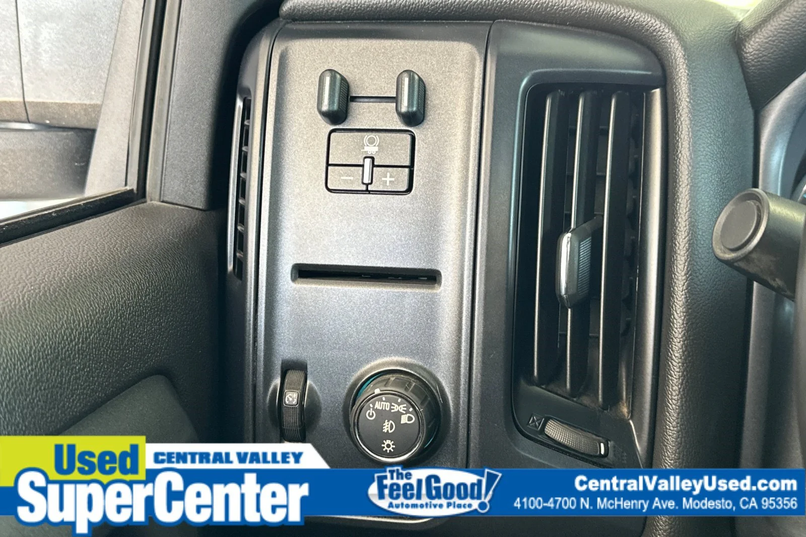 2024 Chevrolet Silverado HD Work Regular Cab 141" WB's photo