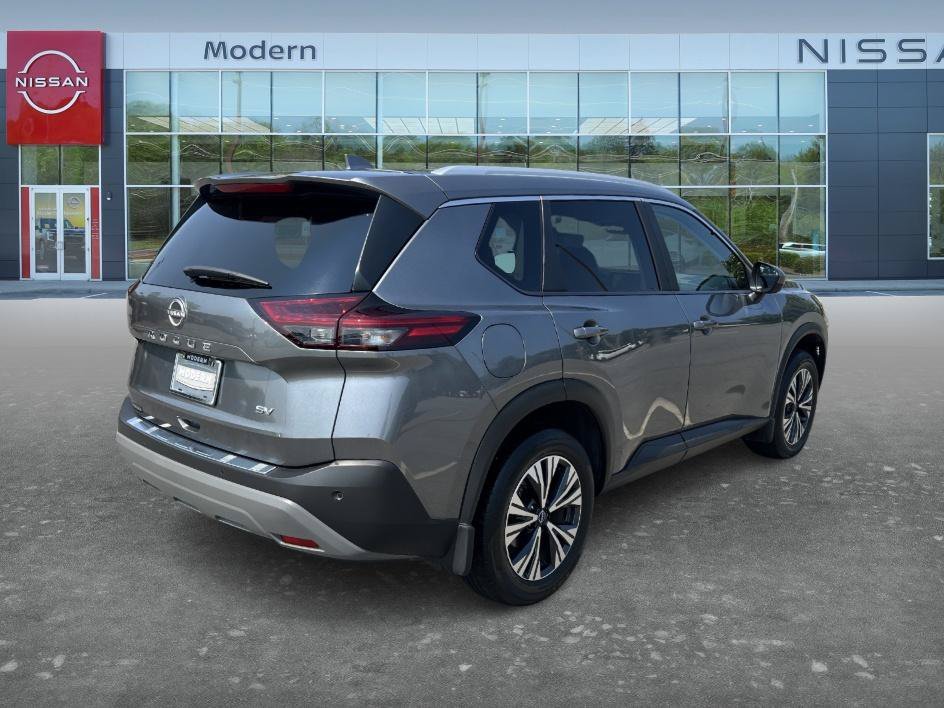Certified Used 2023 Gun Metallic Nissan SV image 5