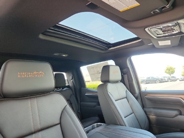 2026 Chevrolet Silverado 1500 High Country - Photo 14