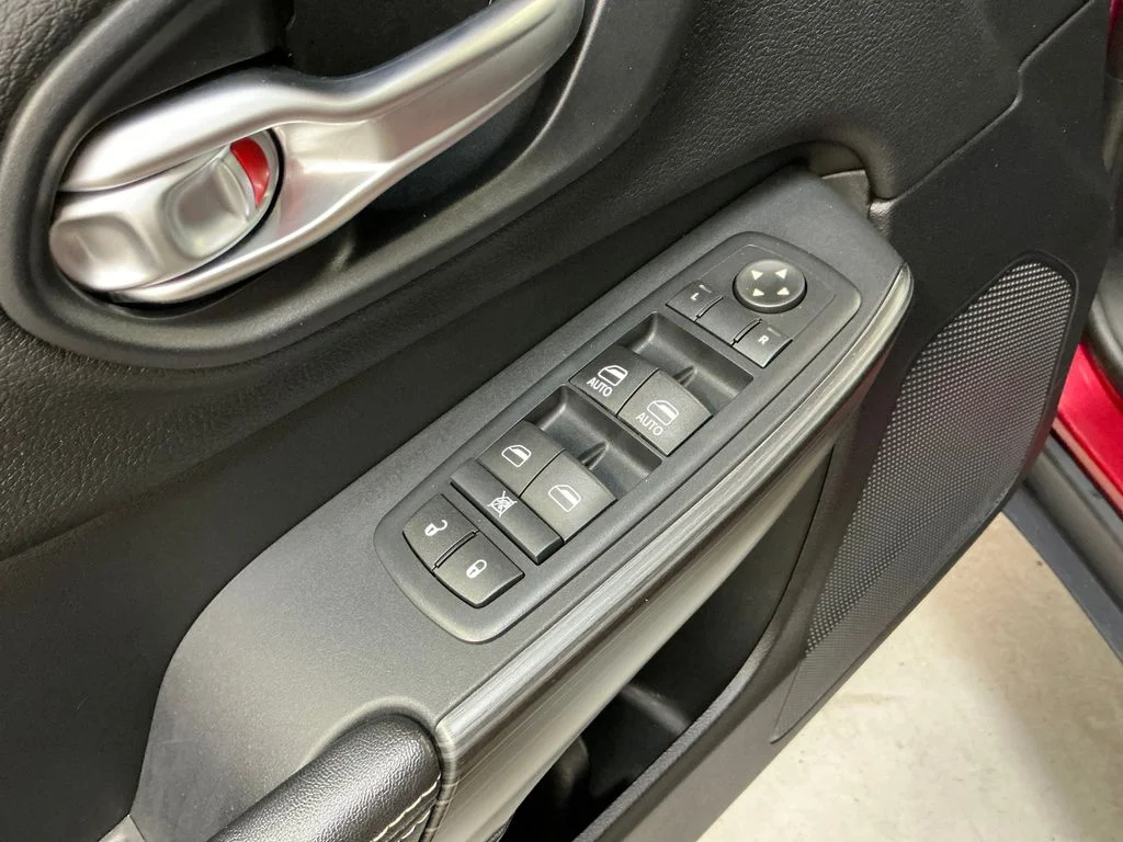 Used 2016 Red Jeep Limited image 16