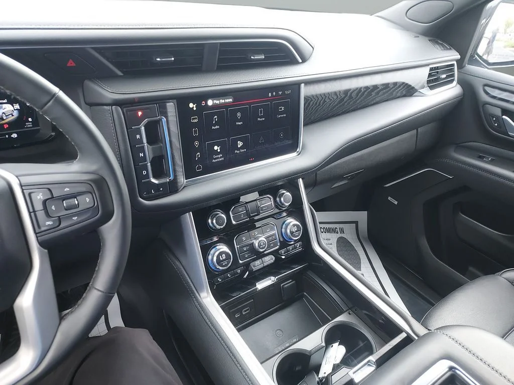 Used 2023 Silver GMC Denali image 15