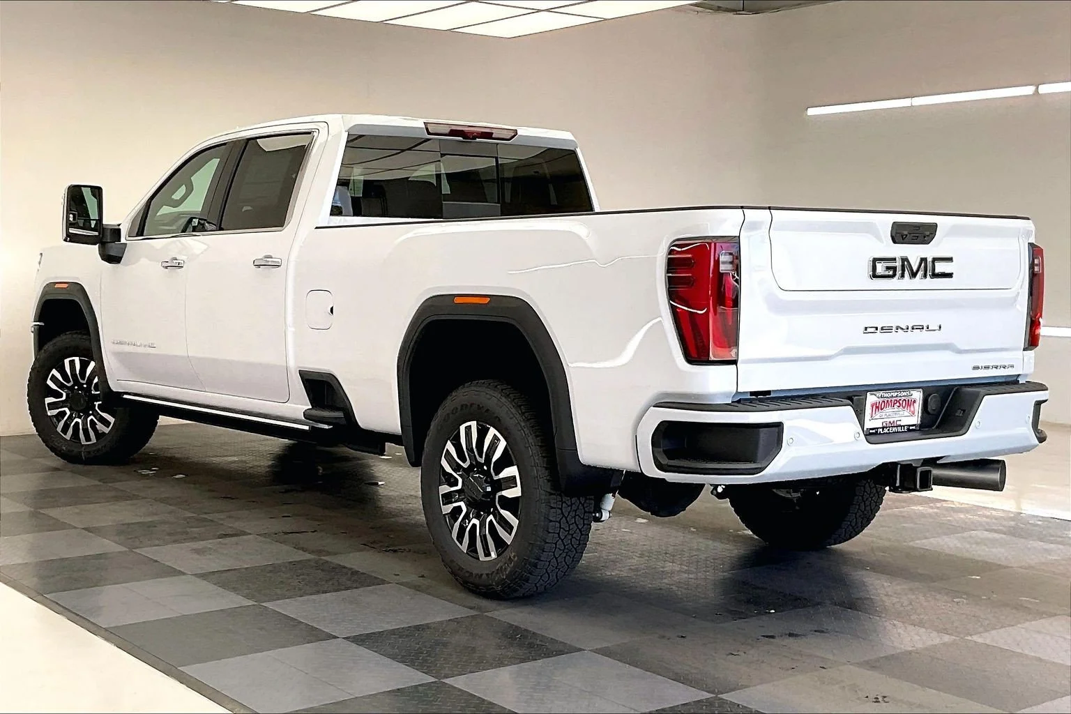 New 2026 Glacier White Tricoat GMC Denali Ultimate image 2