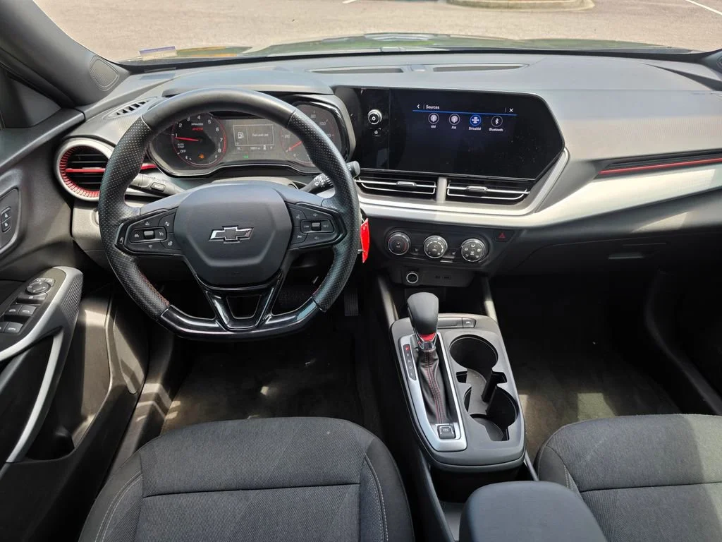 Used 2024 Mosaic Black Metallic Chevrolet 1RS image 27