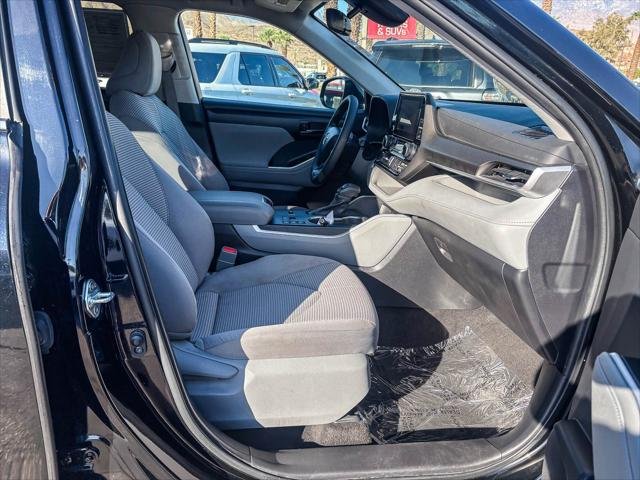 Certified Used 2023 MIDNIGHT BLACK METAL Toyota  image 18