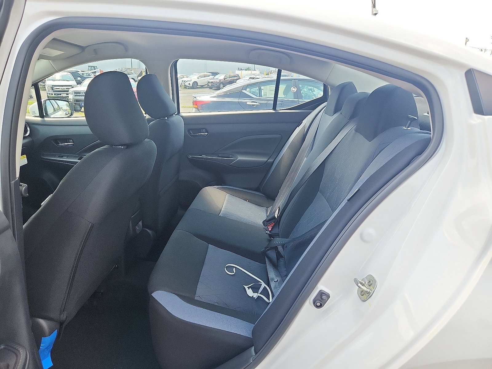 2025 Nissan Versa Sedan SV - Photo 6