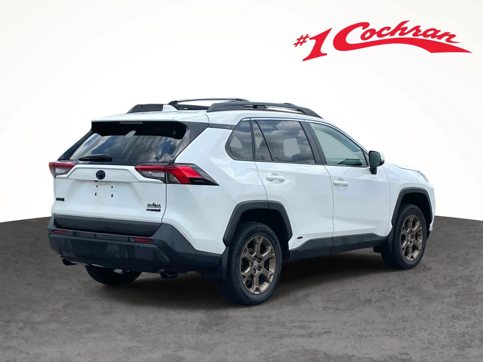 Used 2023 Ice Cap Toyota Hybrid Woodland image 7