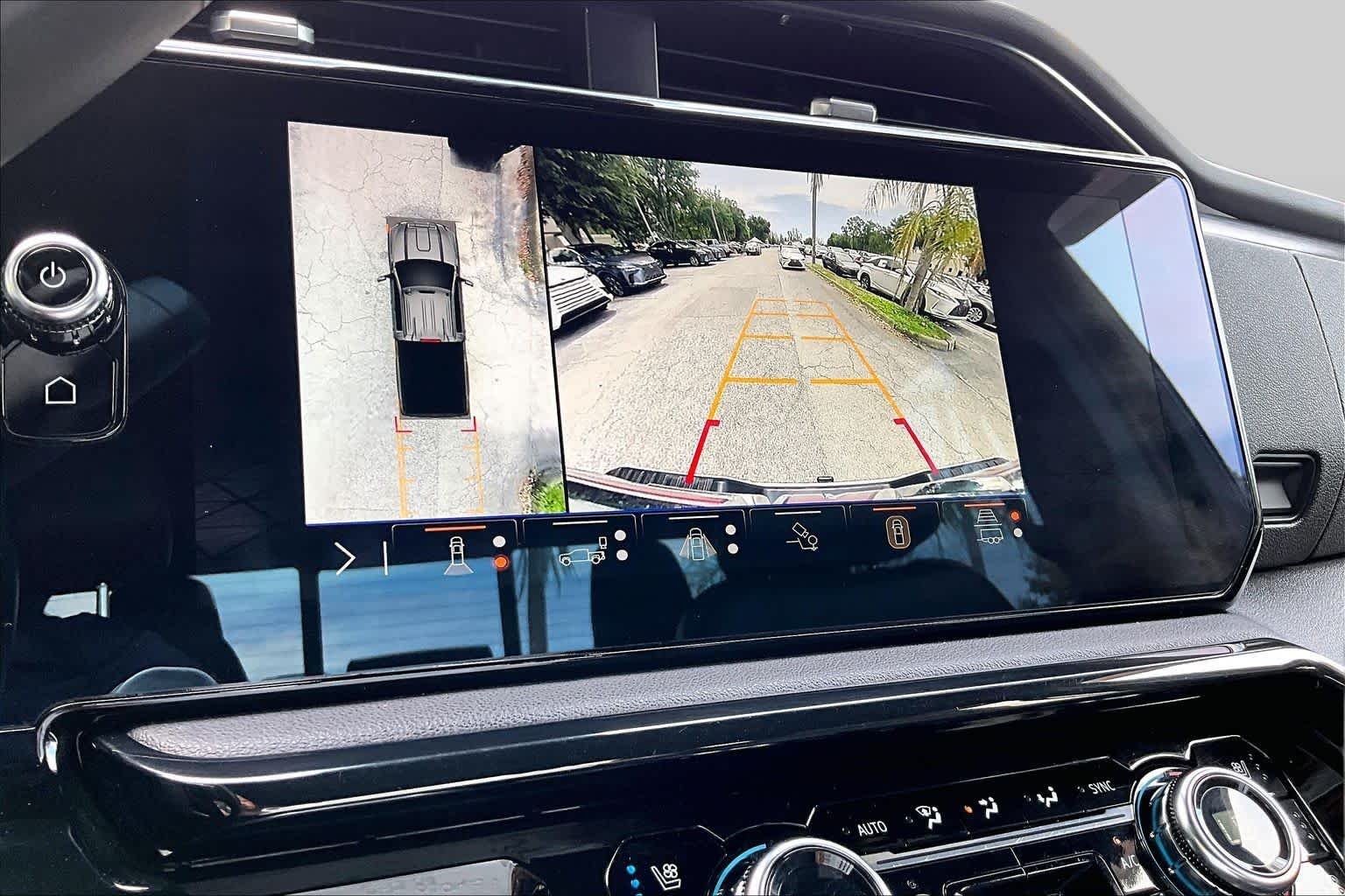 Used 2024 Summit White GMC AT4 image 25