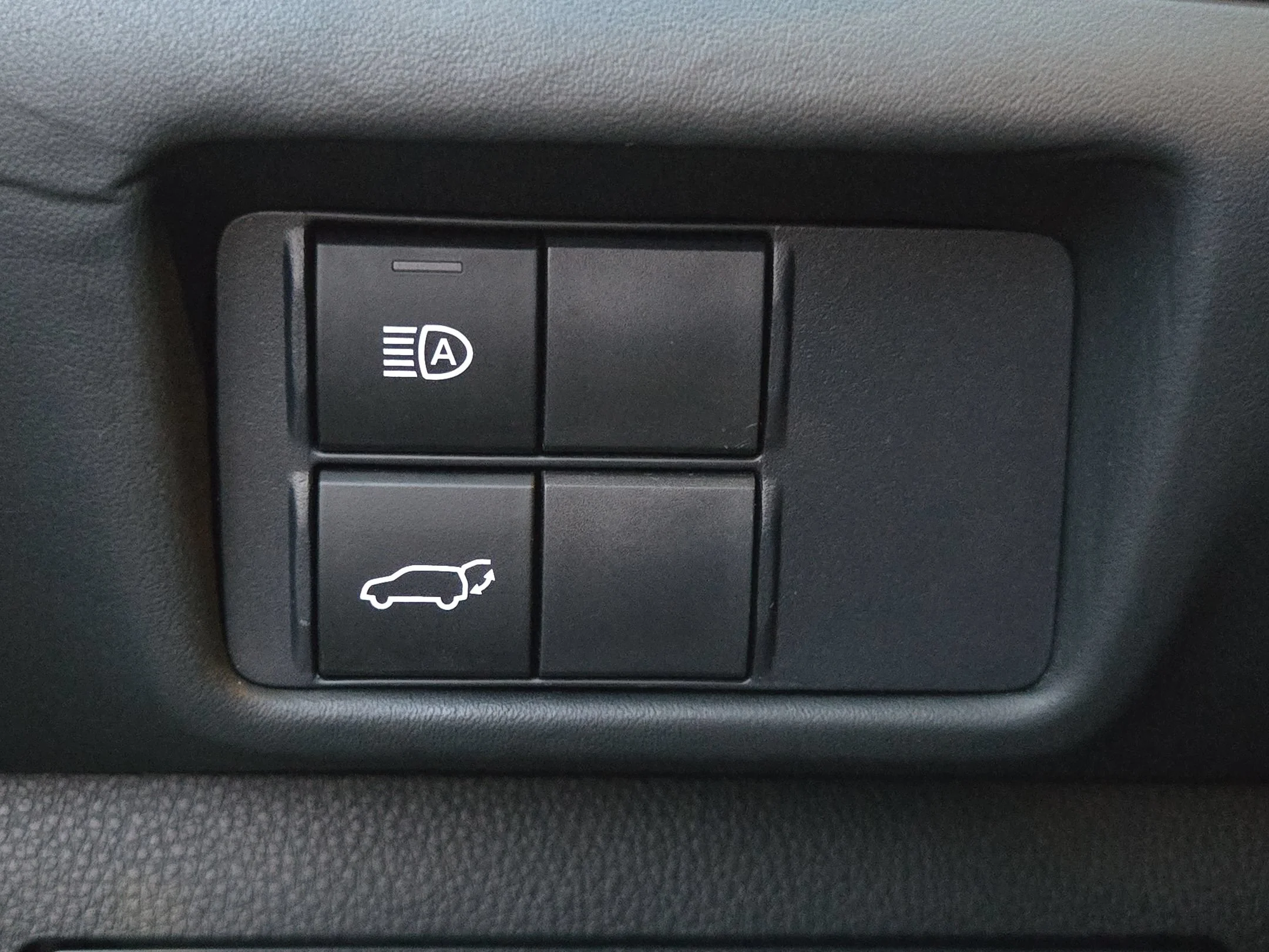 Used 2021 Midnight Black Metallic Toyota XSE image 26