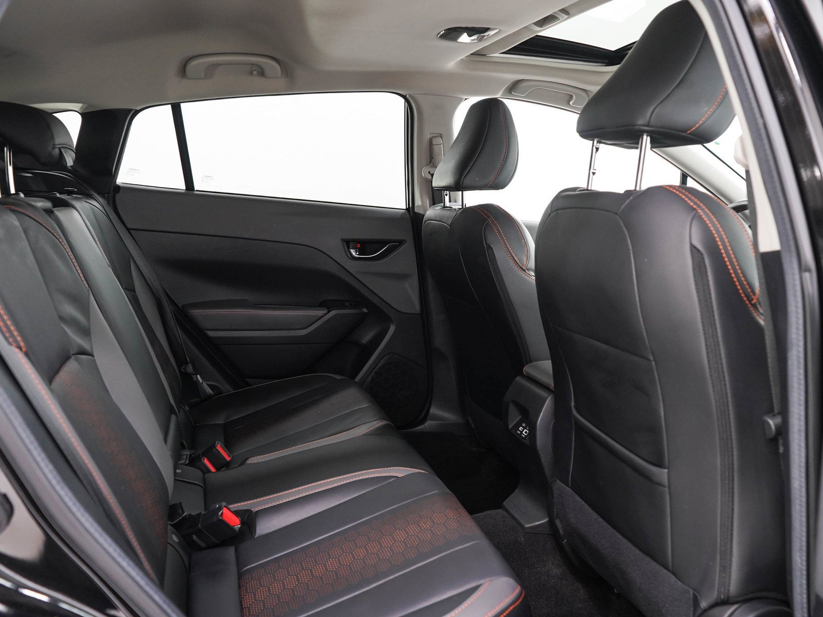 Used 2024 Crystal Black Pearl Subaru Limited image 13
