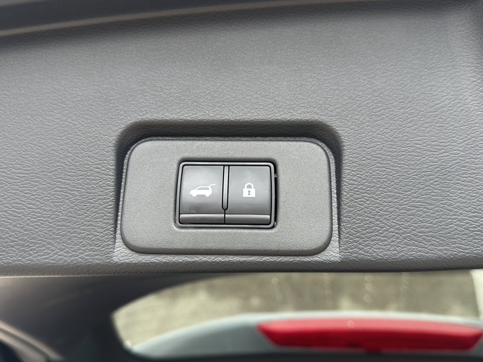 2025 Nissan Rogue SL - Photo 26