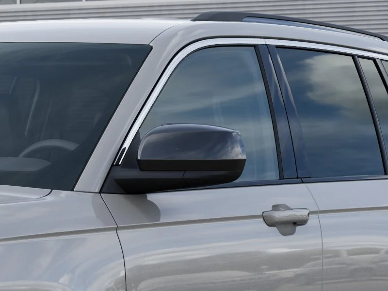 New 2026 Silver Zynith Exterior Paint Jeep Laredo X image 8