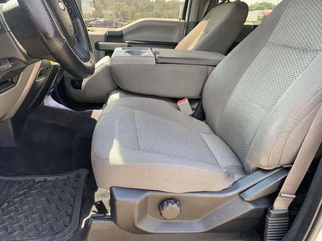 Used 2015 White Ford XLT image 12
