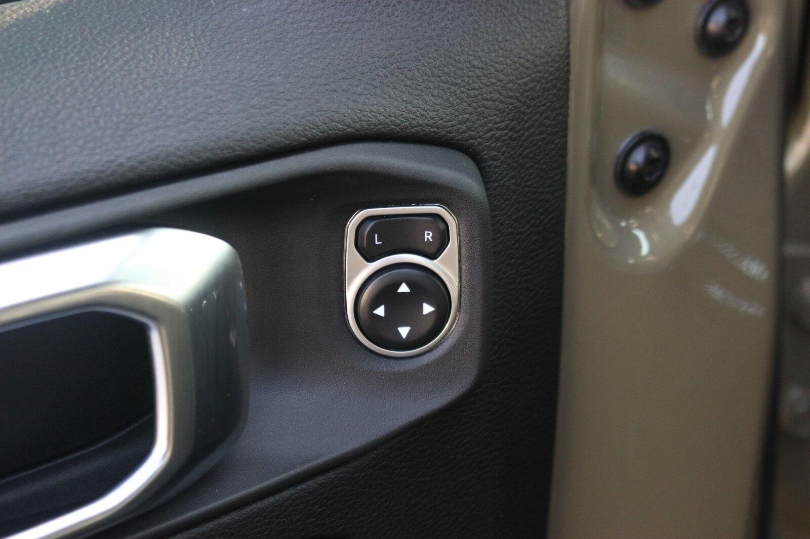 Used 2025 Green Jeep Rubicon image 14