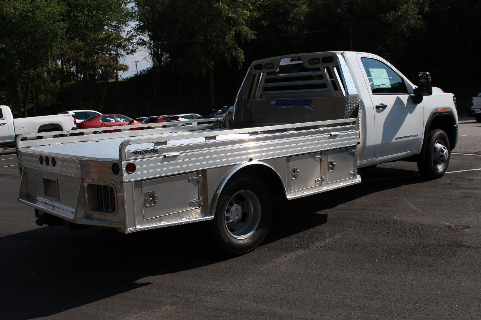 New 2026 Summit White GMC Pro image 7