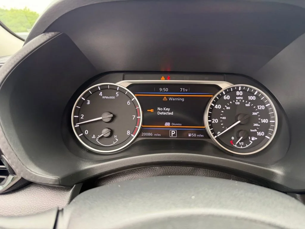 Used 2025 Gray Nissan SV image 13