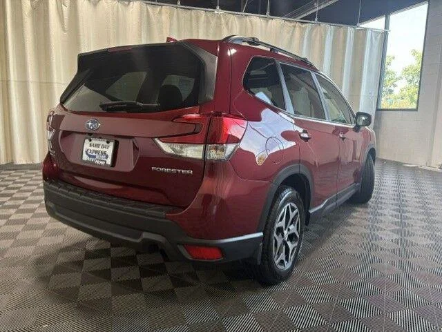 Used 2019 Crimson Red Pearl Subaru Premium image 14