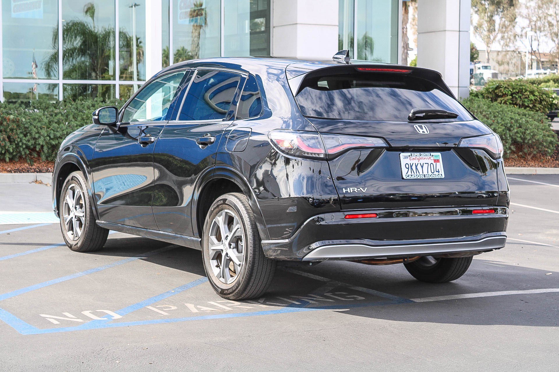 Certified Used 2024 Crystal Black Pearl Honda 5DR 2WD EX-L image 8