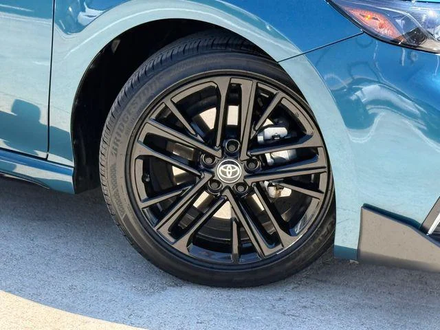 Certified Used 2025 LABRADORITE Toyota SE image 2