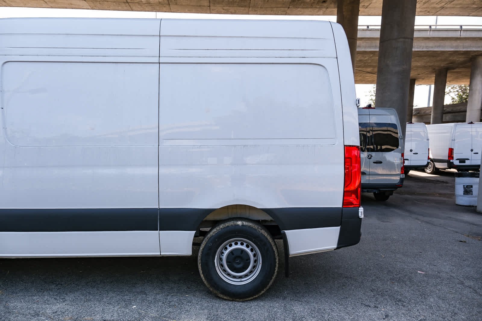 New 2025 Arctic+White Mercedes-Benz Cargo 144WB High Roof RWD 2.0L I4 Diesel Turbo SO image 19