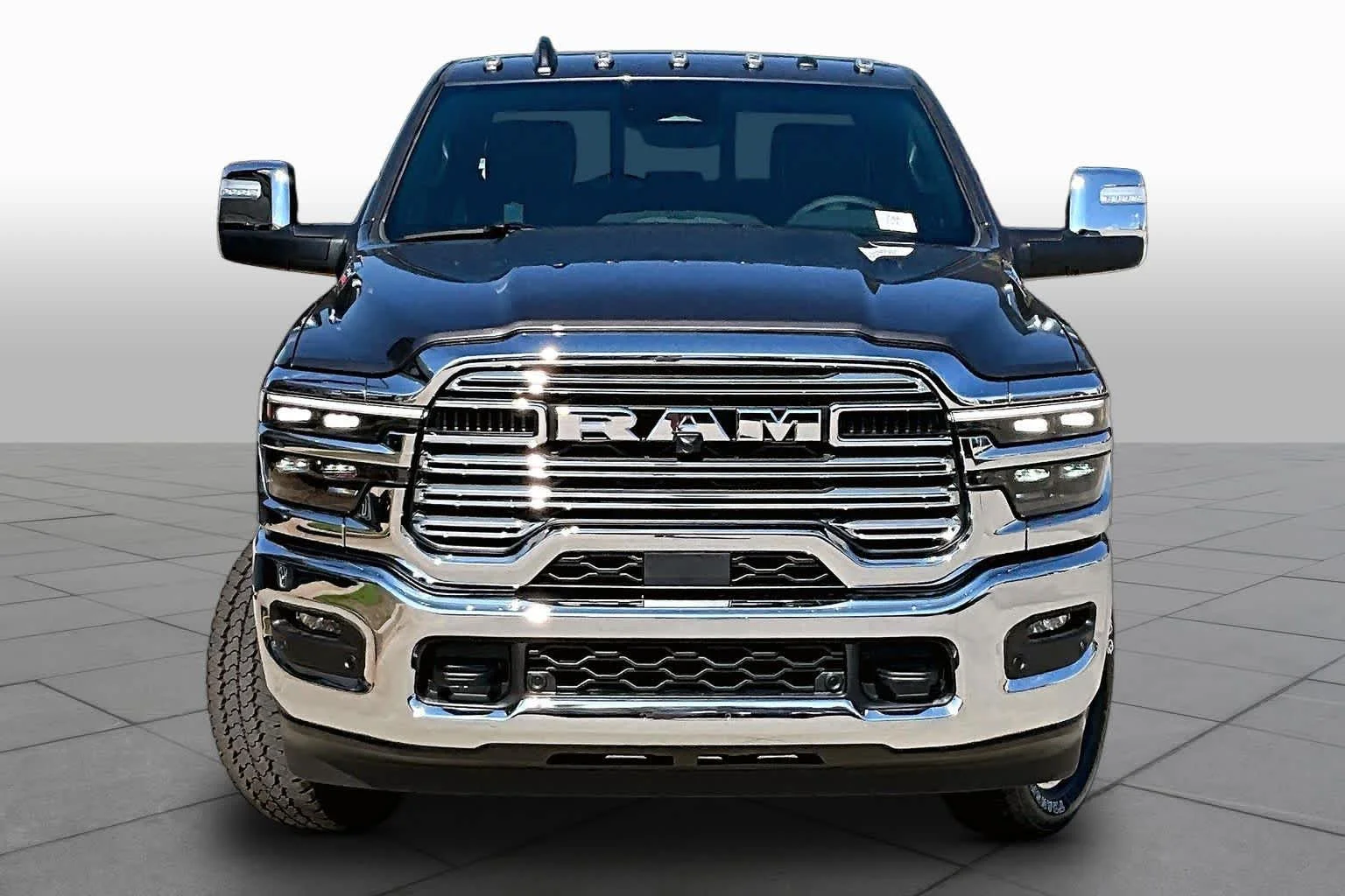 New 2026 Granite Crystal Metallic Clear-Coat Exterior Paint RAM Laramie image 3
