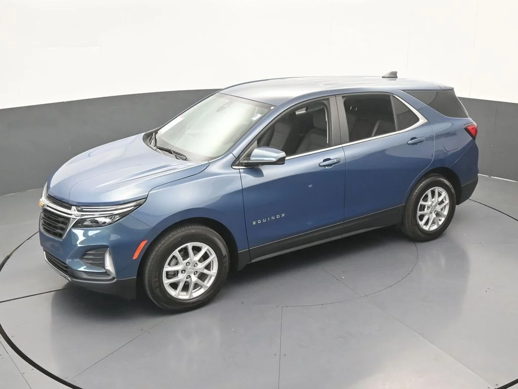 Used 2024 Lakeshore Blue Metallic Chevrolet LT image 45