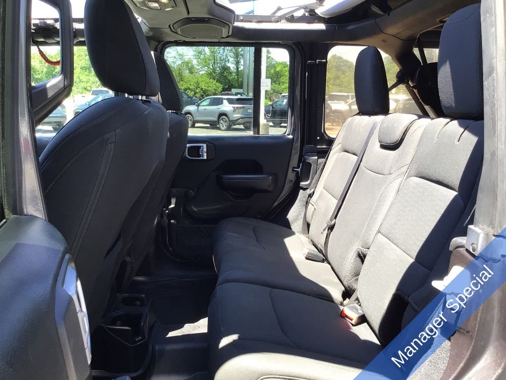 Used 2019 Gray Jeep Unlimited Sport image 32