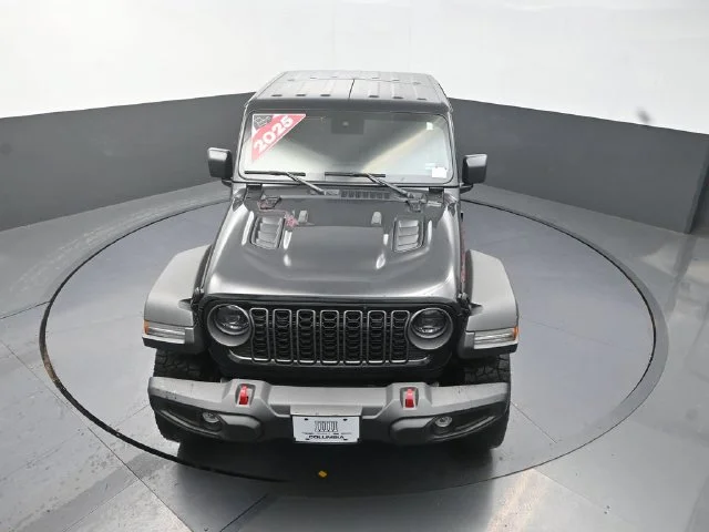 Used 2025 Black Jeep Rubicon image 13