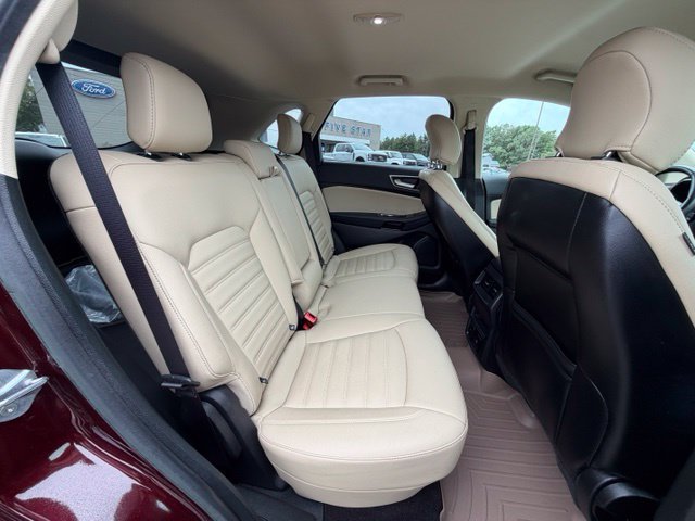 Used 2019 Red Ford SEL image 24