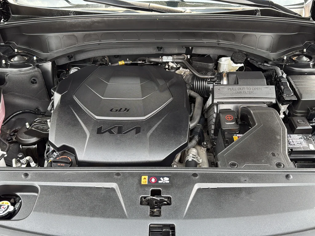 Used 2023 Black Kia EX image 32