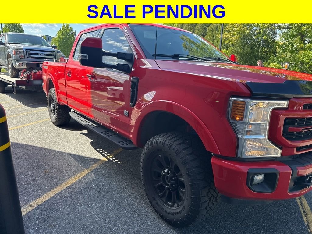 Used 2022 Red Ford Lariat image 1