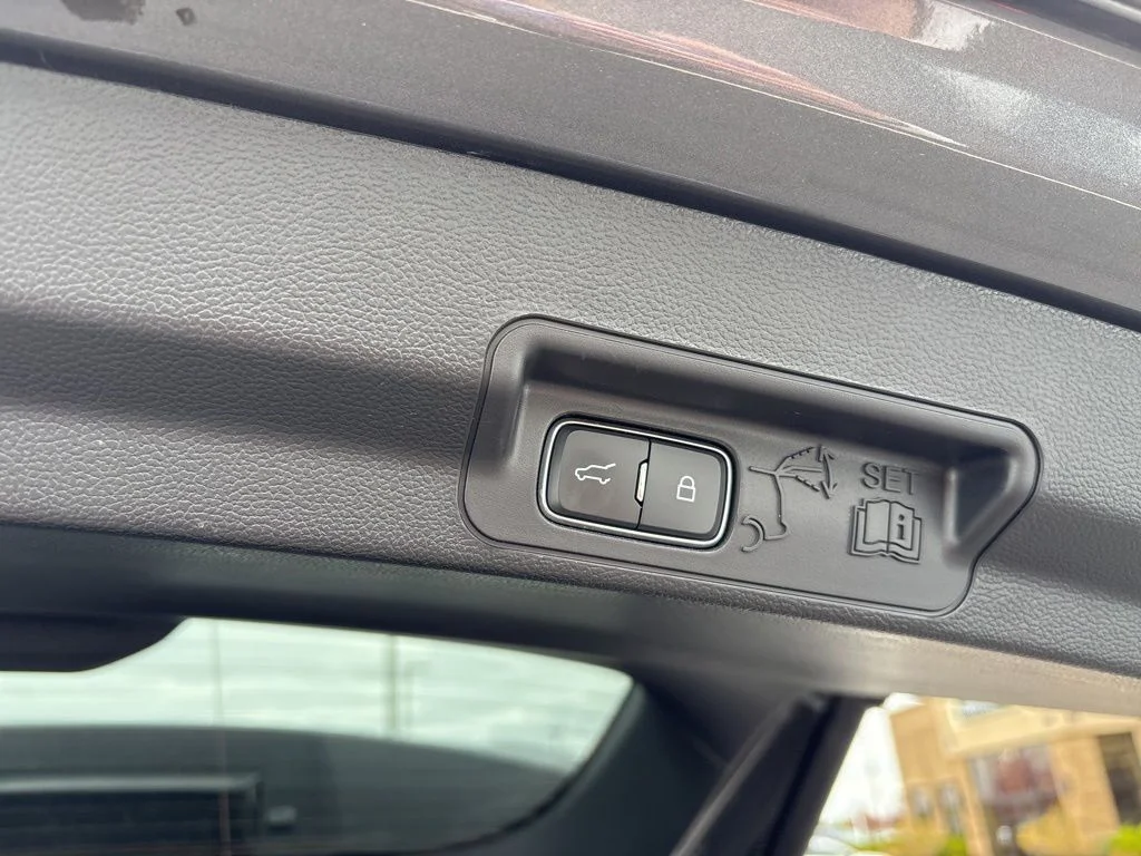 Used 2022 Carbonized Gray Metallic Ford Limited image 28