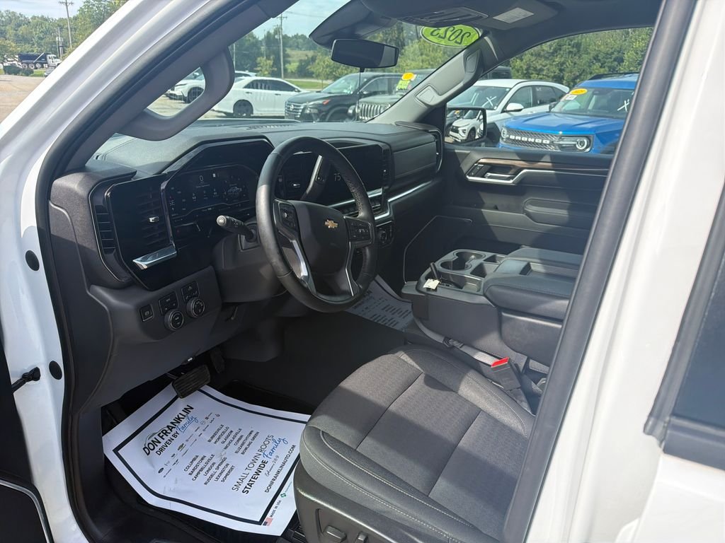 Used 2023 White Chevrolet LT image 16