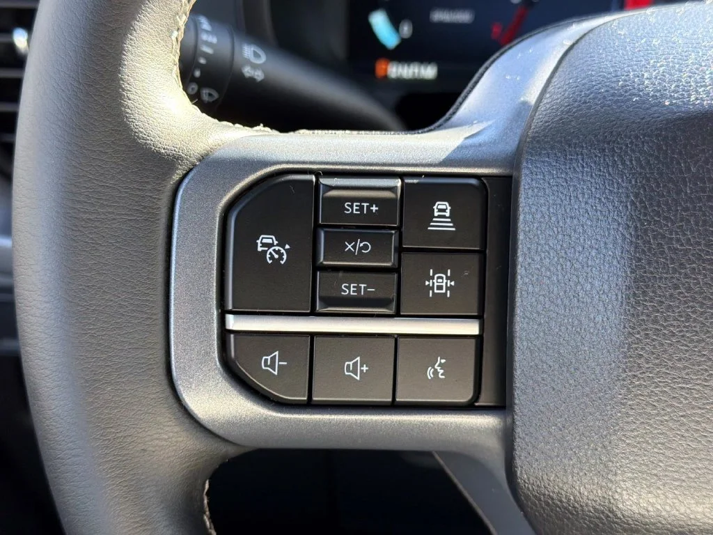 Used 2026 Oxford White Ford XLT image 22
