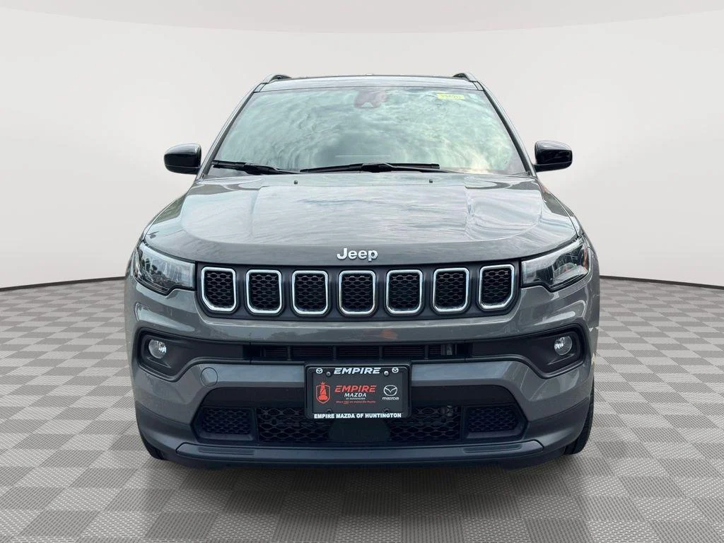 Used 2024 Jeep Compass Latitude with VIN 3C4NJDBN2RT599051 for sale in Huntington Station, NY