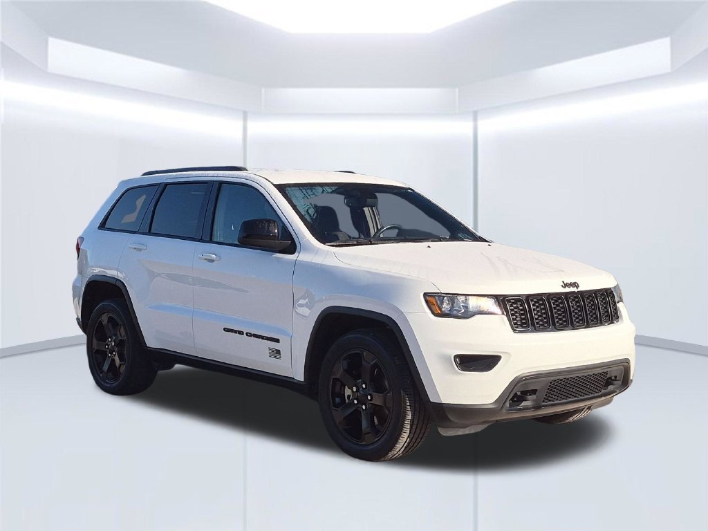 Used 2021 White Jeep Laredo image 8