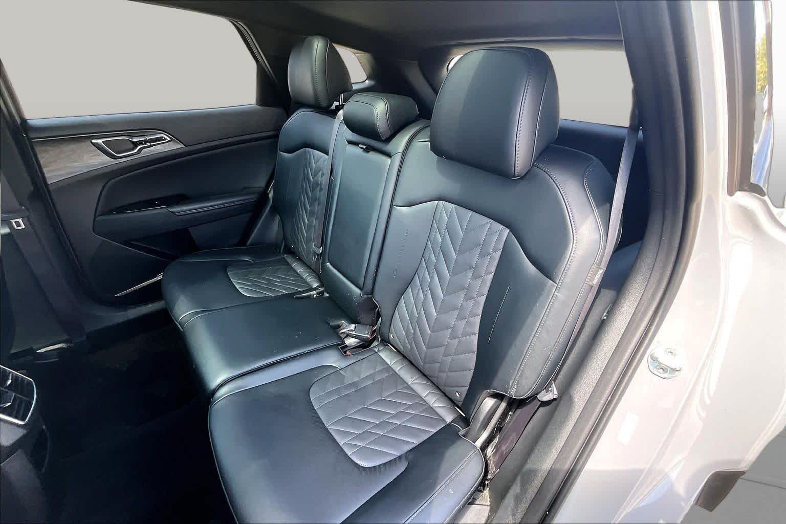 Used 2024 Wolf Gray/Ebony Black Roof Kia X-Pro image 17