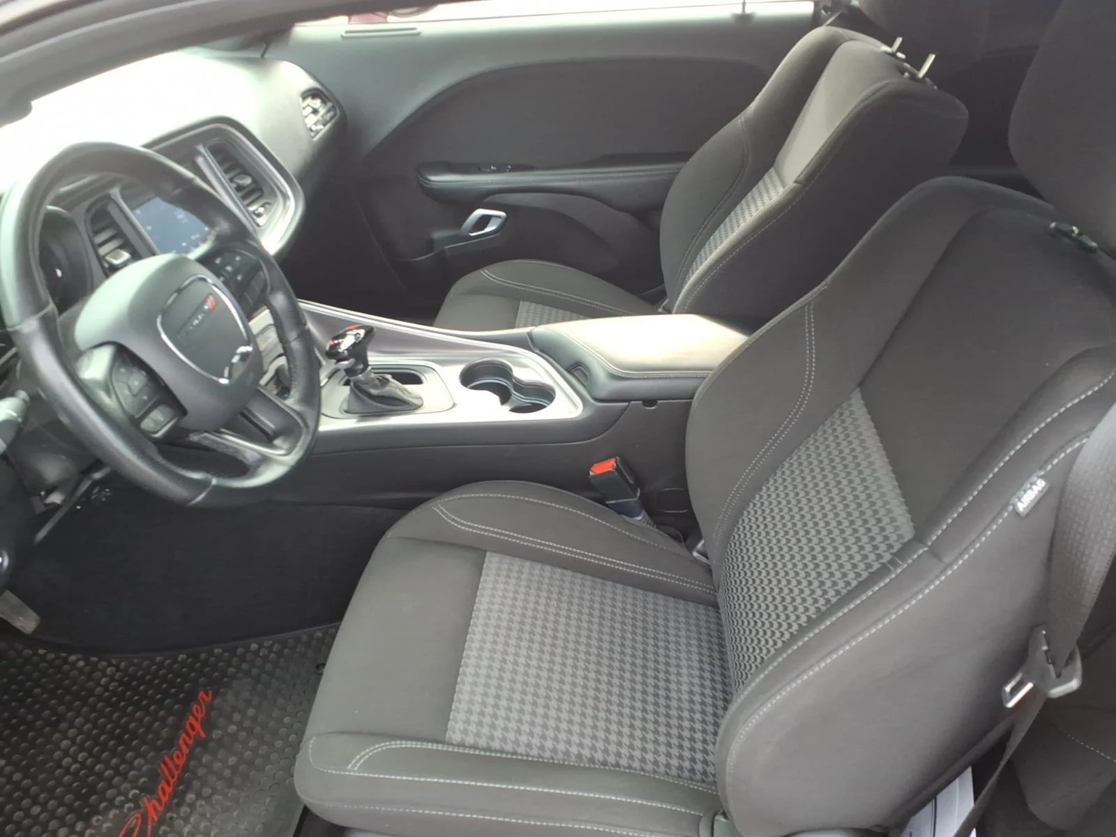 Used 2021 Red Dodge SXT image 9