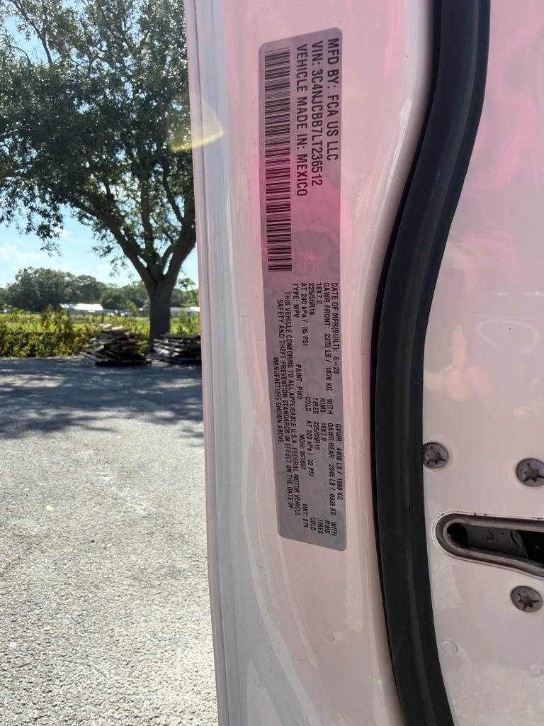 Used 2020 White Clearcoat Jeep Latitude image 14