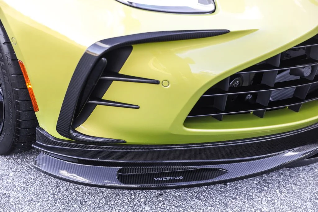 Used 2025 Yellow Aston Martin Base image 24