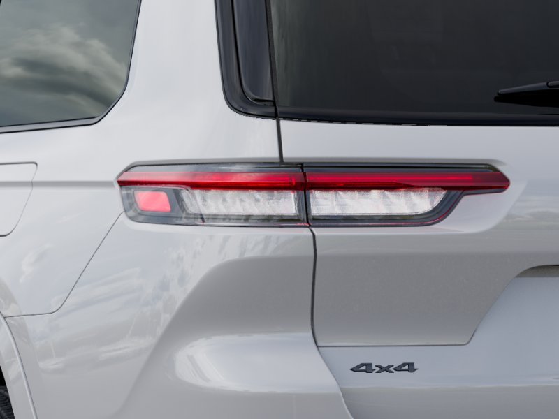 New 2025 Bright White Clear-Coat Exterior Paint Jeep Summit image 20