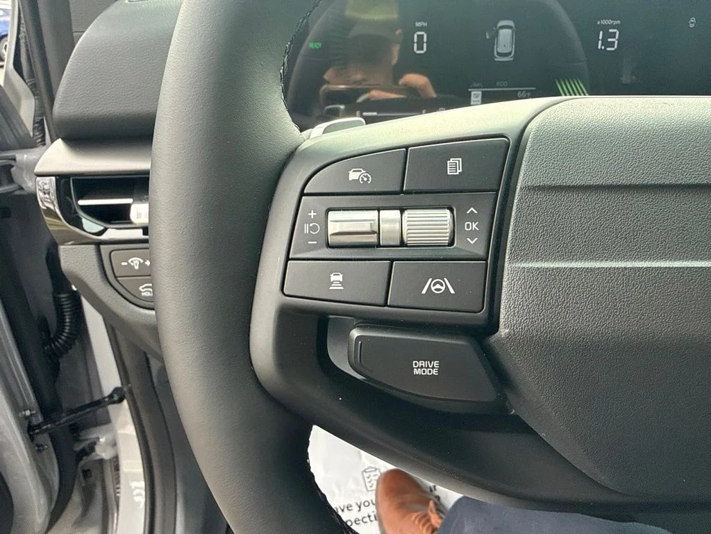 New 2026 Wolf Gray Kia EX image 6