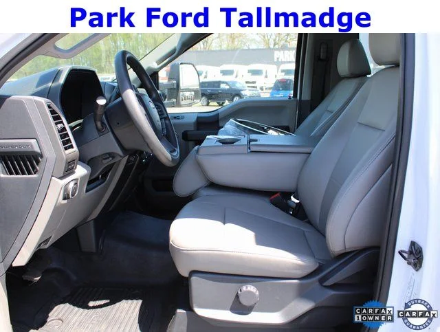 2022 Ford F-350 Super Duty Chassis Cab XL - Photo 7
