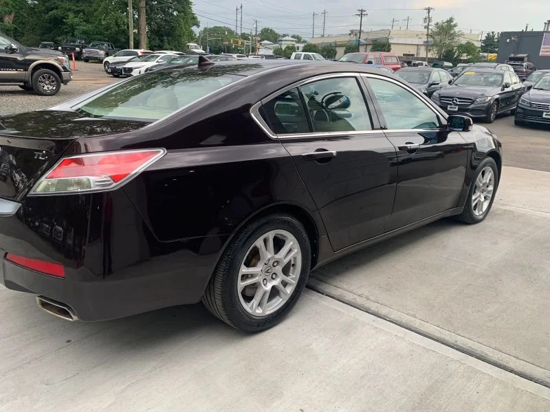 Used 2011 Maroon Acura Sedan 4D image 19