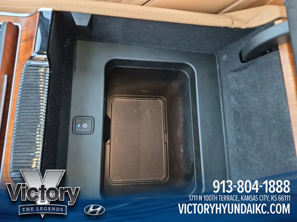 Used 2022 Silver Jeep Series III image 26