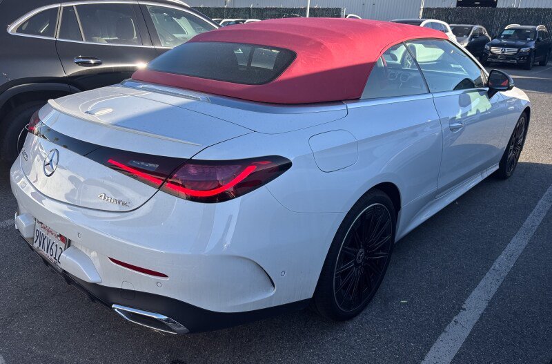 Certified Used 2024 MANUFAKTUR Moonlight White Metallic Mercedes-Benz CLE 300 image 17