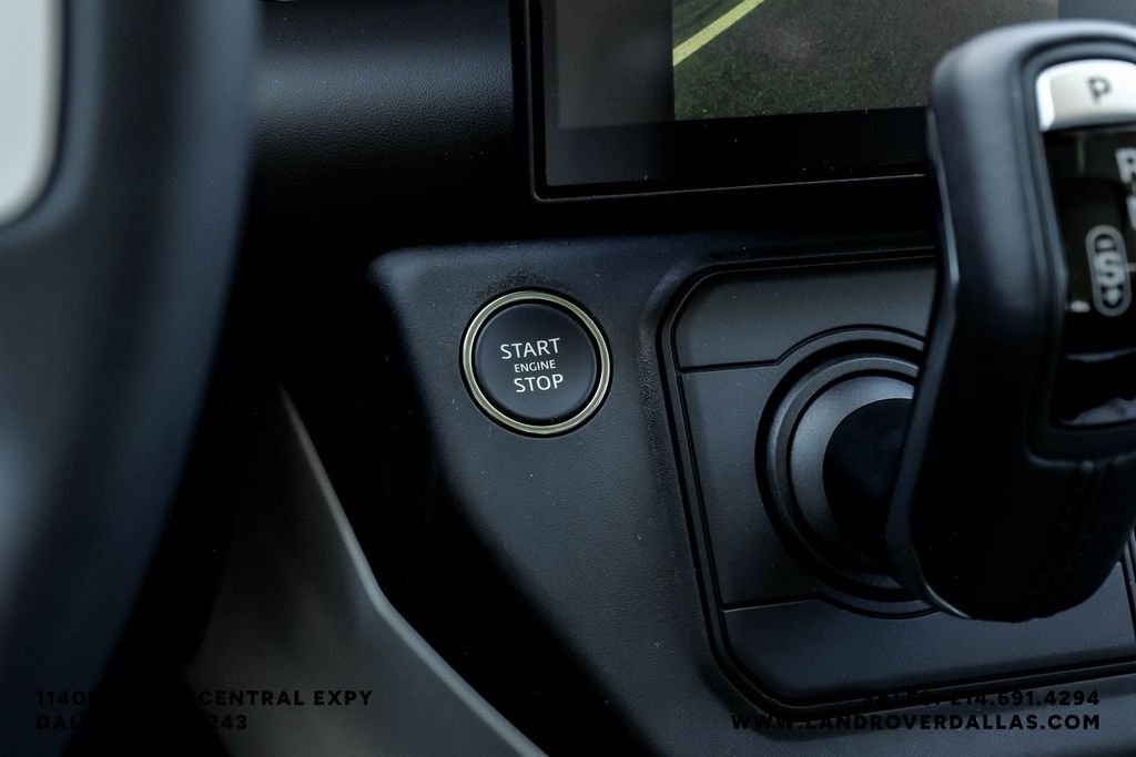New 2026 Fuji White Land Rover S image 18